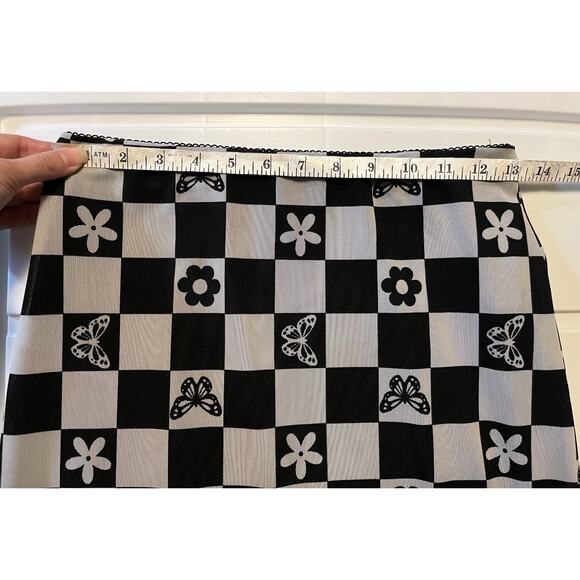 Forever 21 Black White Checkered Midi Pencil Skirt Medium Flower Butterfly Goth - Picture 8 of 9